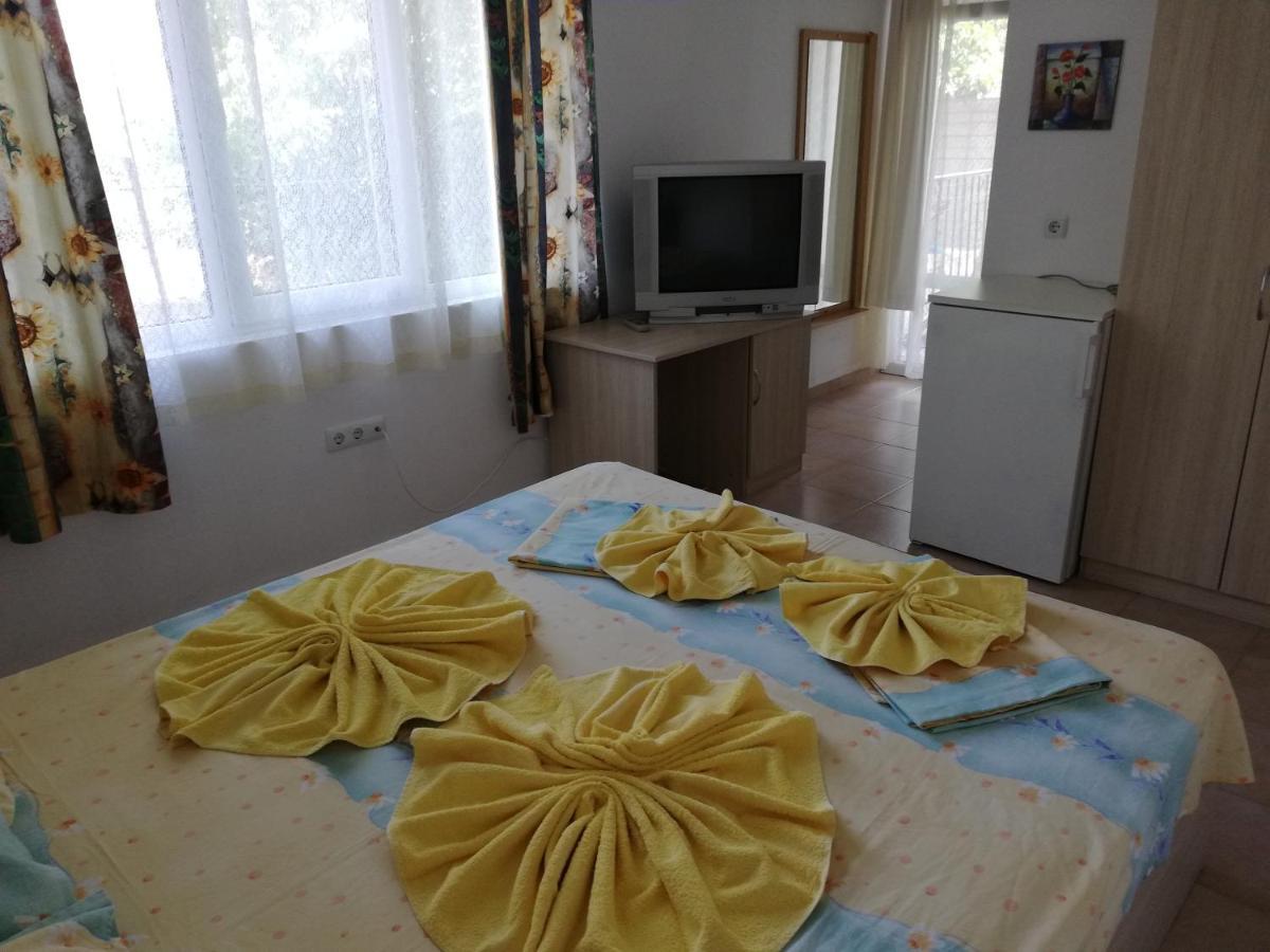 Apartments Ivelin Lozenec Kültér fotó